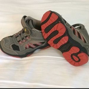 Comfortable stride rite hike boots